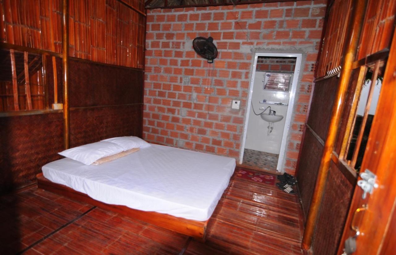 Cuc Phuong Hao Tham Homestay Hotel Nho Quan Eksteriør billede